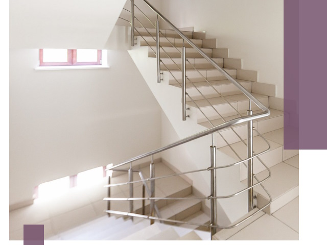 Установка и замена перил в подъезде в Электростали